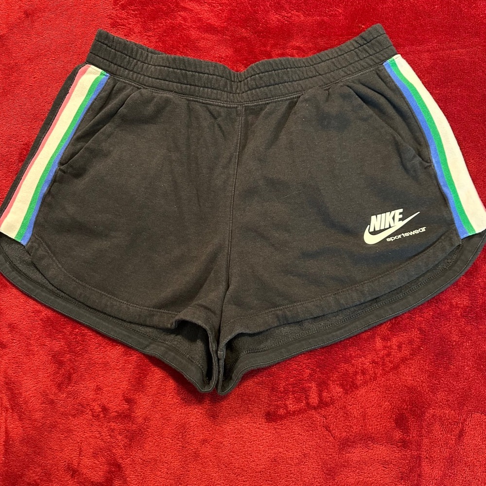 Nike Sportswear Heritage Fleece Shorts Black Rainbow Stripe CU8399-010 LADIES  M